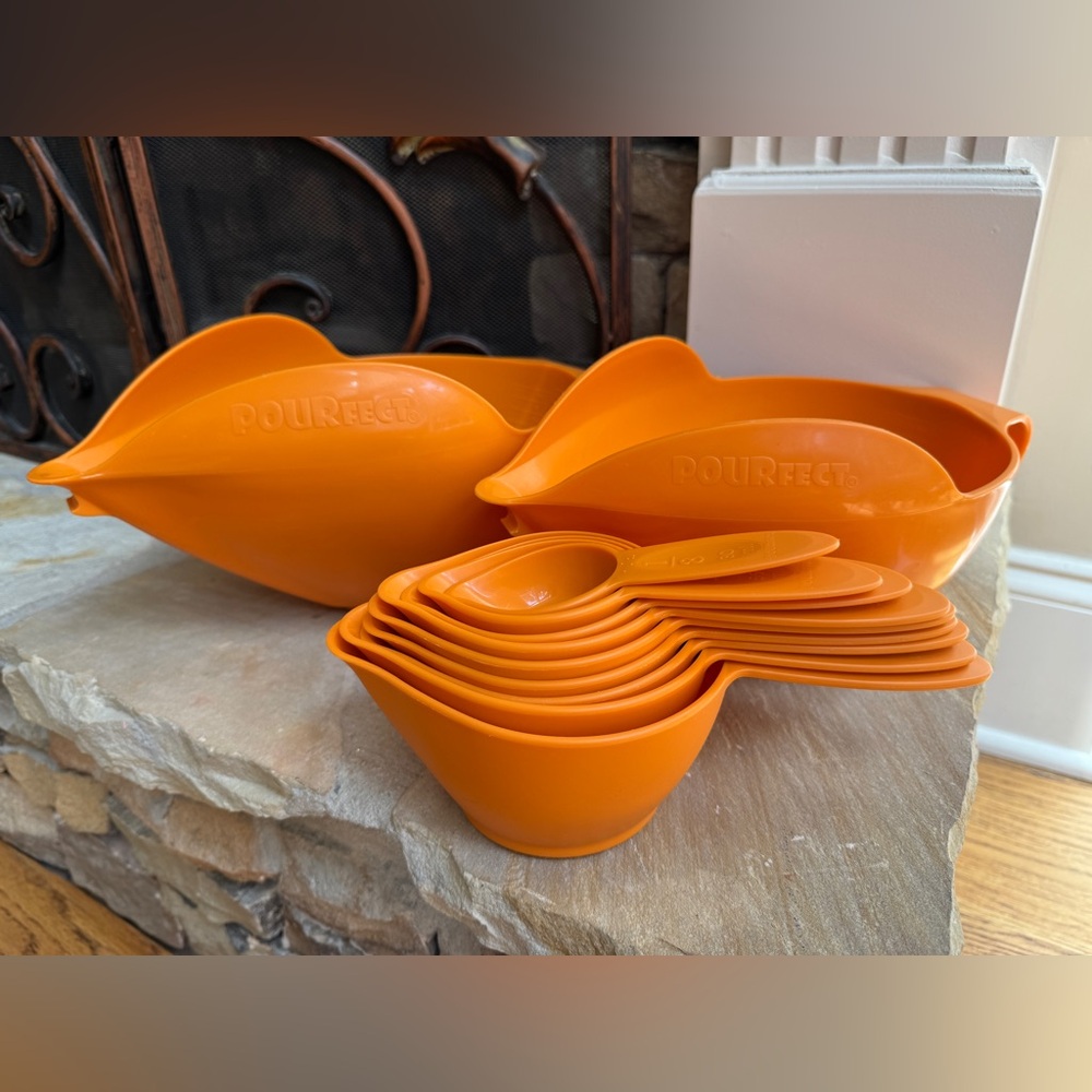 Randy Kaas Pourfect Mixing Bowls & Measuring Cups 11 Piece Set~Orange Tangerine